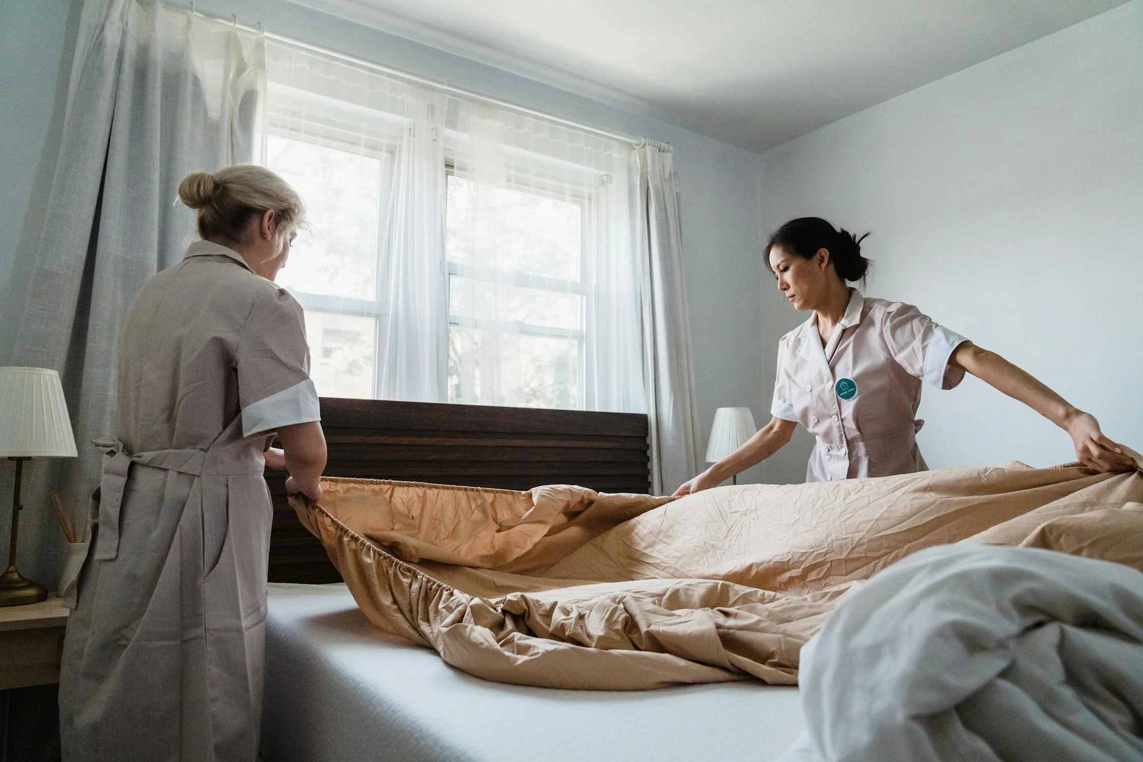 Image showing two women cleaning a vacation rental