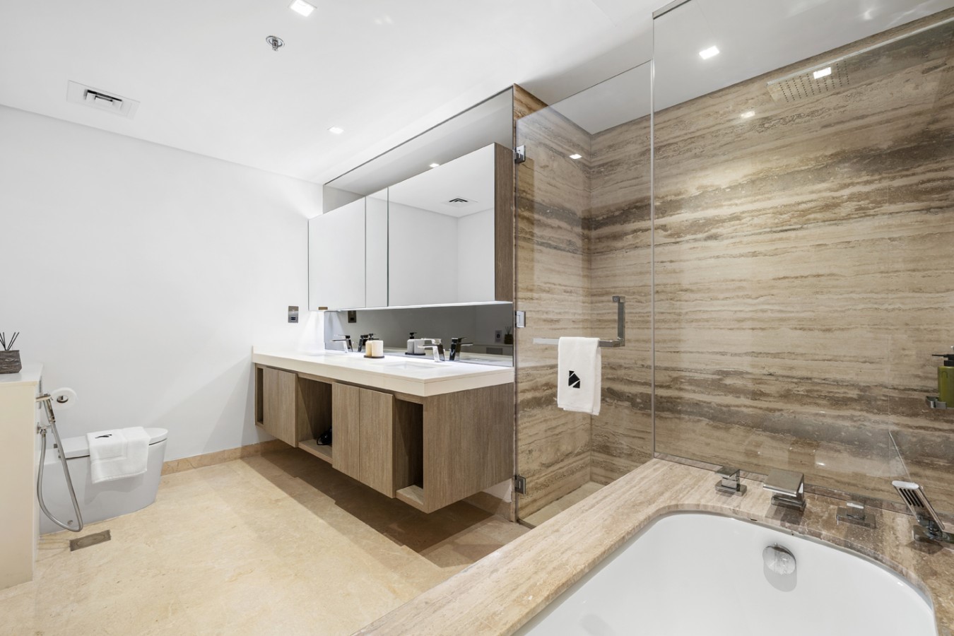 A clean and modern bathroom, designed for comfort and convenience.