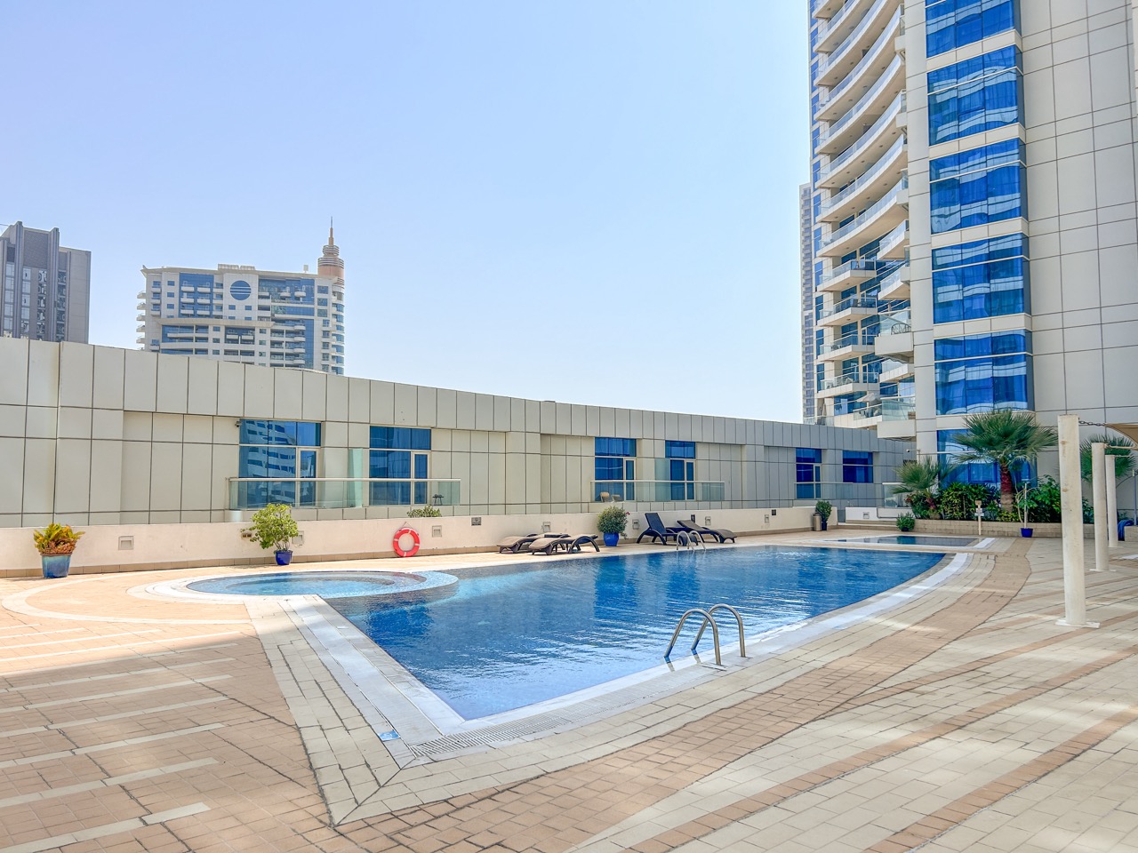 image showing amenities at Dorra Bay